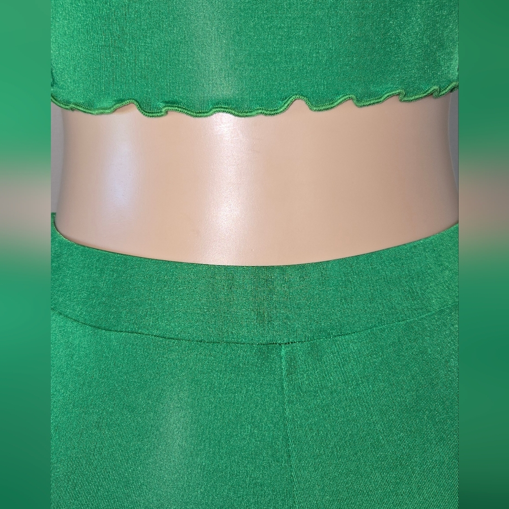 NEW! Women's Green Two Piece Stretchy Pant Set - M & L - Picture 4 of 6